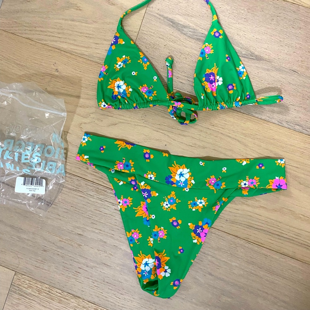 Frankie’s Bikinis Nick Set